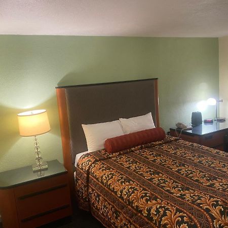 Sentinel Motel West Chester Eksteriør billede