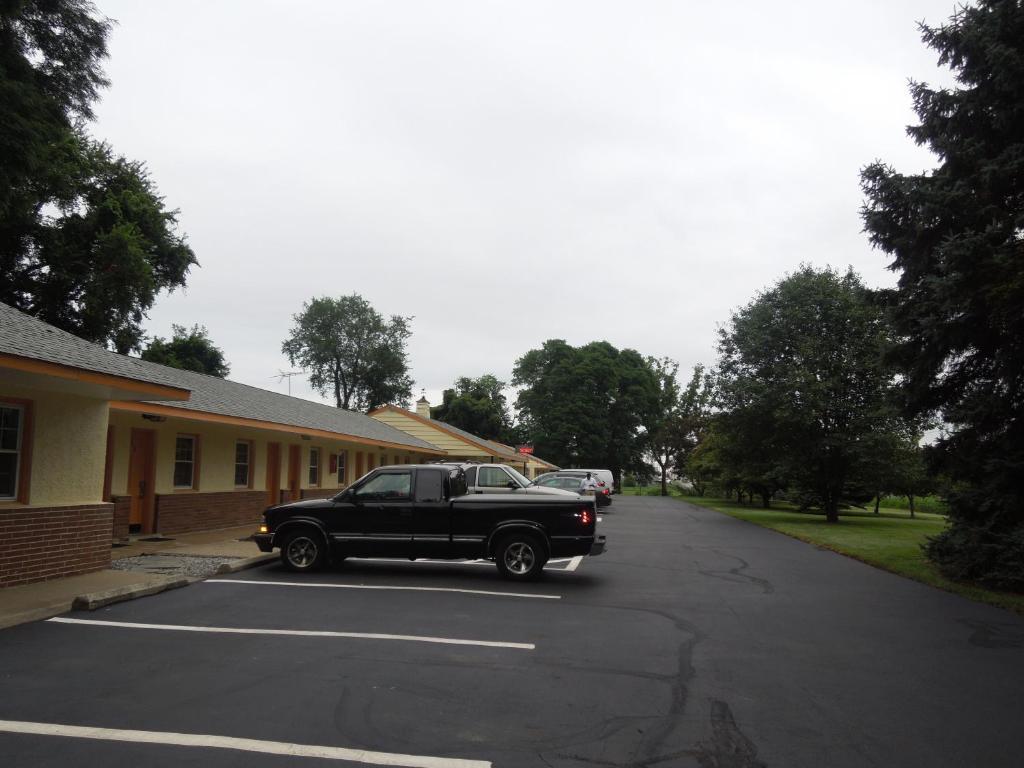 Sentinel Motel West Chester Eksteriør billede
