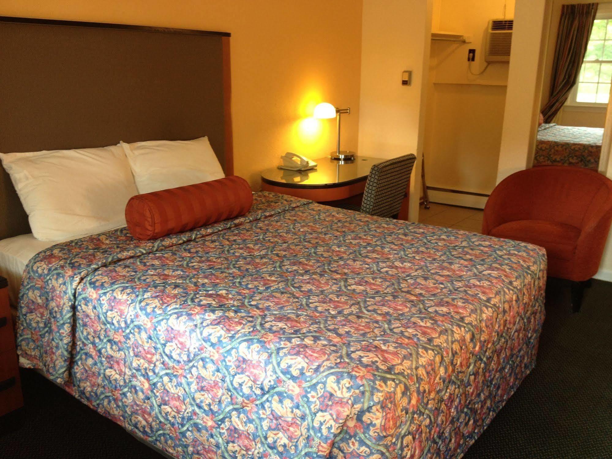 Sentinel Motel West Chester Eksteriør billede